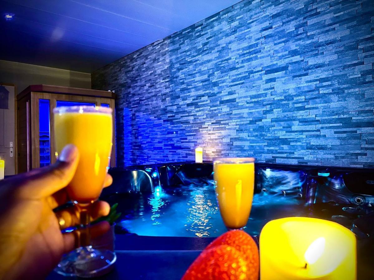 Logement Privatif Avec Jacuzzi Apartment Берг Екстериор снимка