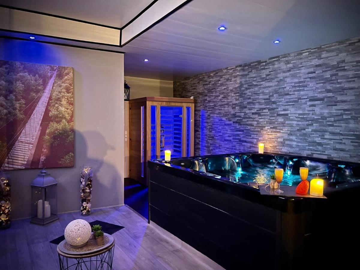 Logement Privatif Avec Jacuzzi Apartment Берг Екстериор снимка